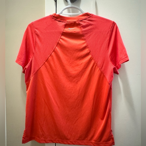 Nike Dri-Fit Running Shirt in Pink - Picture 2 of 2